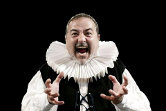 CERVANTES NO RIMA CON DIAMANTE